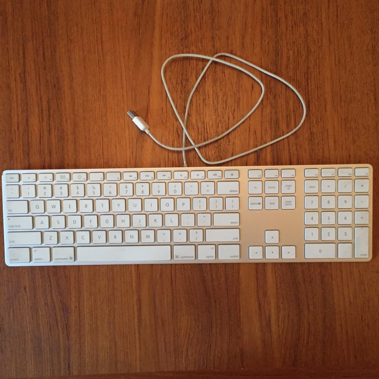 Apple A1243 USB Wired Aluminum Keyboard + Numeric Keypad MB110LL/A Slim Aluminum USED